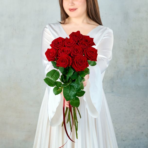 Букет из 11 красных  Российских роз