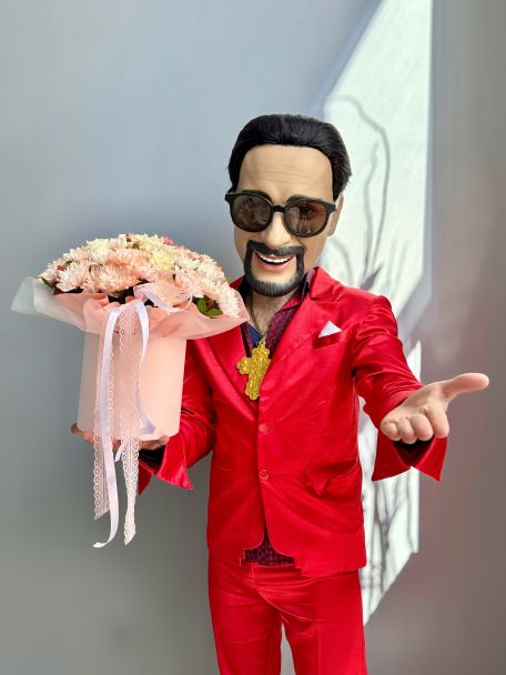 Поздравление в костюме звезды