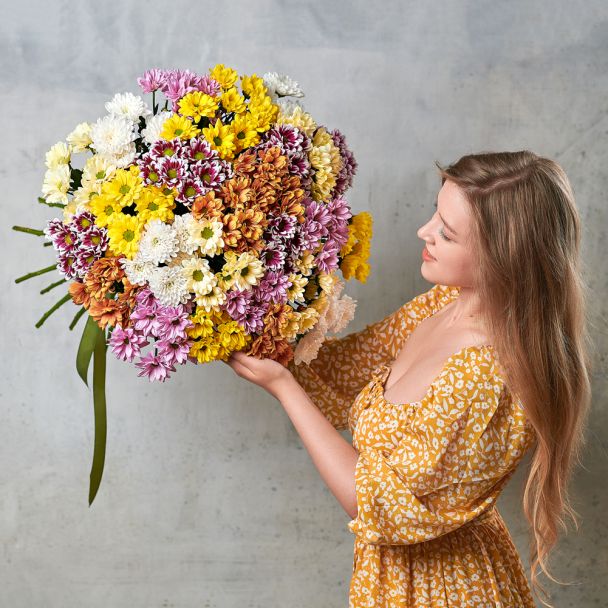 Букет из 25 кустовых хризантем